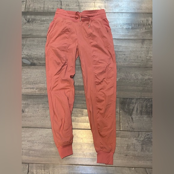 Lululemon Dance Studio Mid-rise Jogger Full Length.Color dark pink . Size 4. - Picture 10 of 10